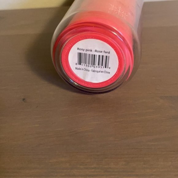 David’s Tea “Mittens” Pink Plastic Mitten Tumbler with Strainer - Picture 7 of 9